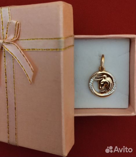 Кулоны и подвески 