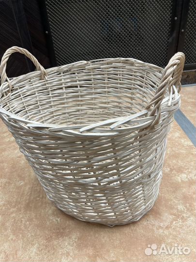 Корзина плетеная большая