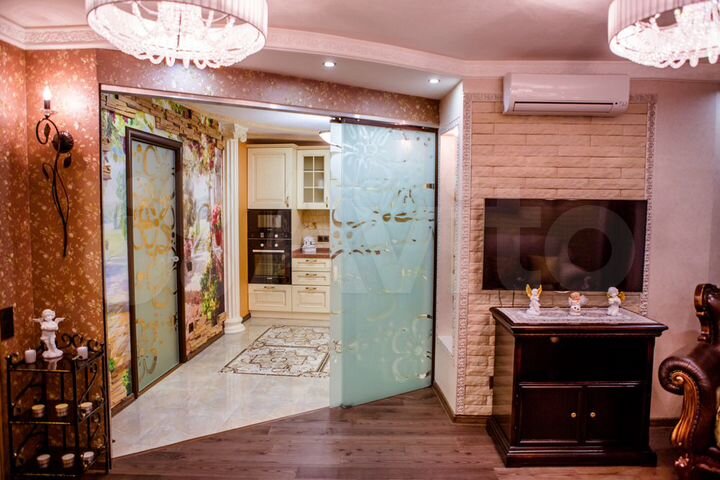 2-к. квартира, 76 м², 10/14 эт.