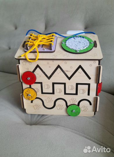 Бизиборд бизидом