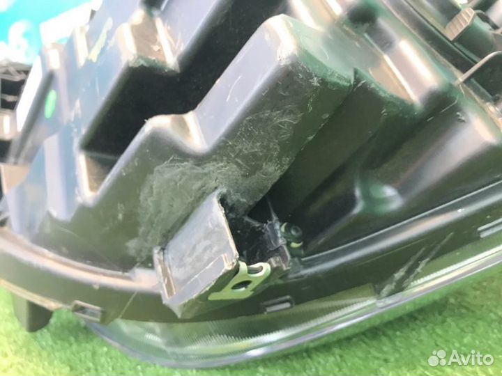 Фара передняя правая Kia Rio 4