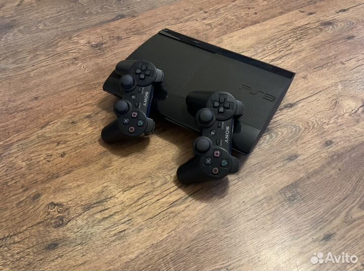 Sony PlayStation 3 500GB + 2 Геймпада + 126 Игр