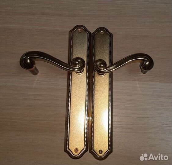 Дверные ручки. Комплект. Б/у