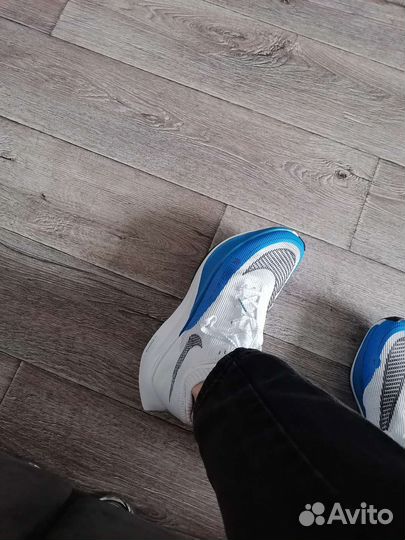 Кроссовки Nike