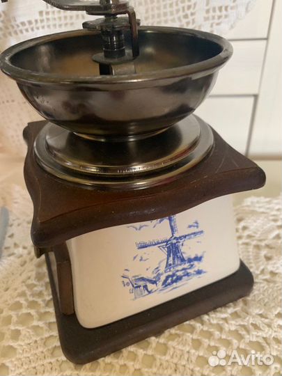 Кофемолка ручная, Голландия и другие предметы
