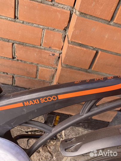 Велосипед maxiscoo Cosmic Делюкс 18
