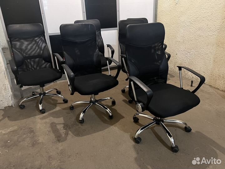 Компьютерное кресло высокая спинка сетка