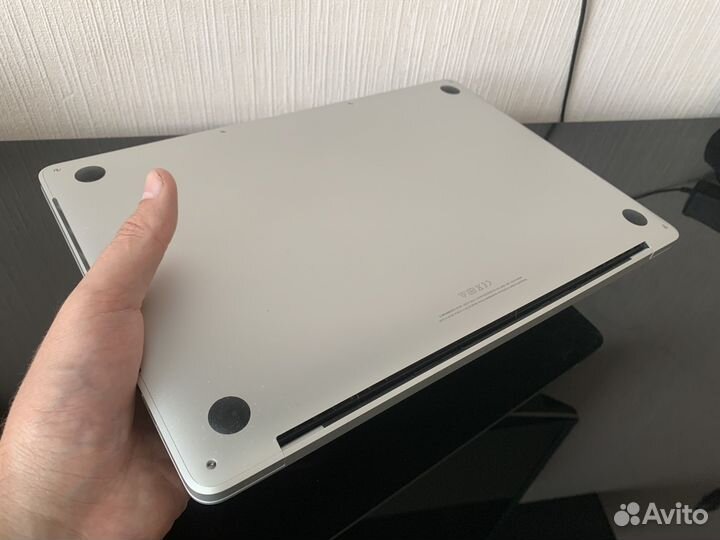 Apple MacBook Pro 13 2020 i5 2-3,4Ghz 16Gb 512