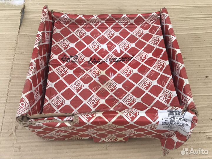 Передний тормозной диск Ford escort III