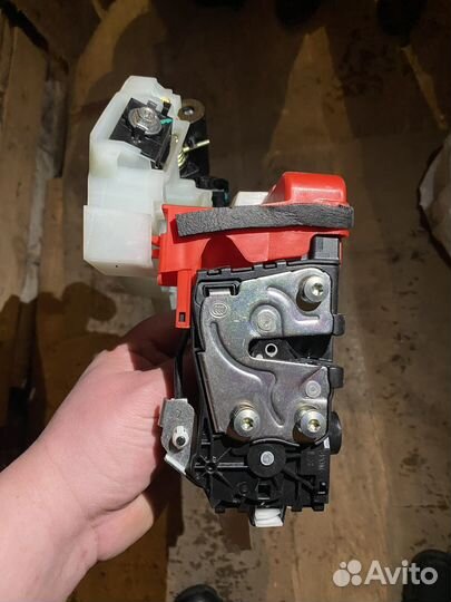 Ручка двери задняя левая kia sorento 2021-2024