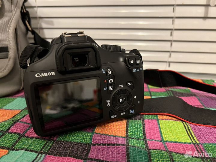 Зеркальный фотоаппарат canon eos 1100d