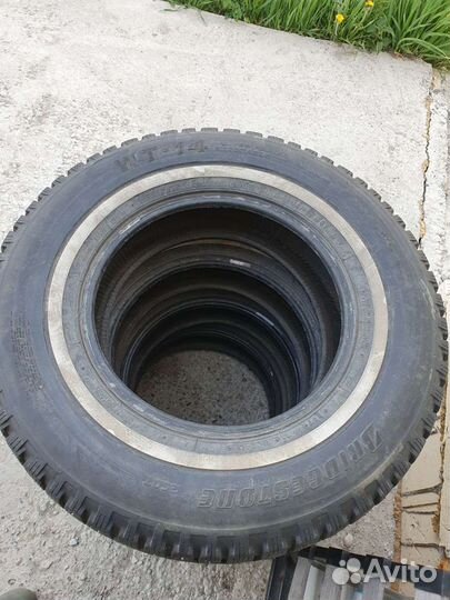 Bridgestone WT14 215/75 R15 100Q