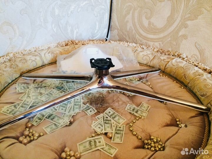 Новая подставка под телевизор