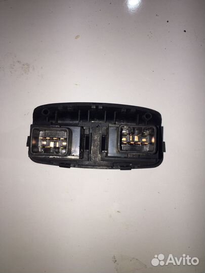 Кнопки обогрева сидений Hyundai Tucson 1