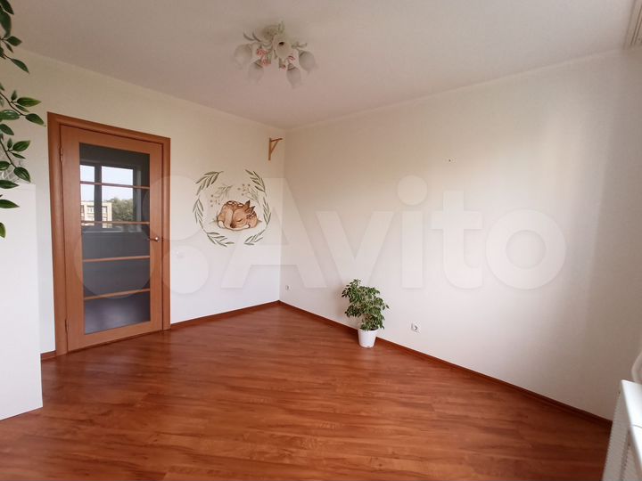 3-к. квартира, 65 м², 6/10 эт.