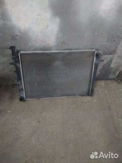 Радиатор охлаждения Киа Спортаж, 2011 г. МКПП