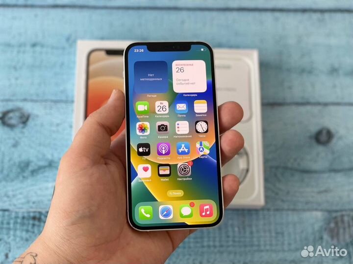 iPhone 12, 64 ГБ