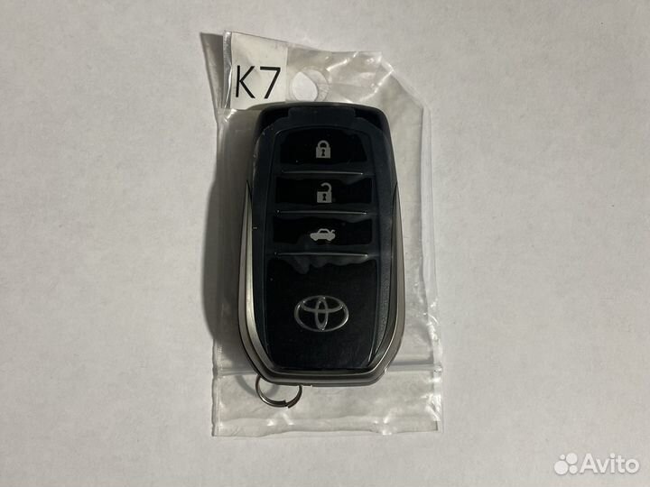 Смарт ключ Камри 55