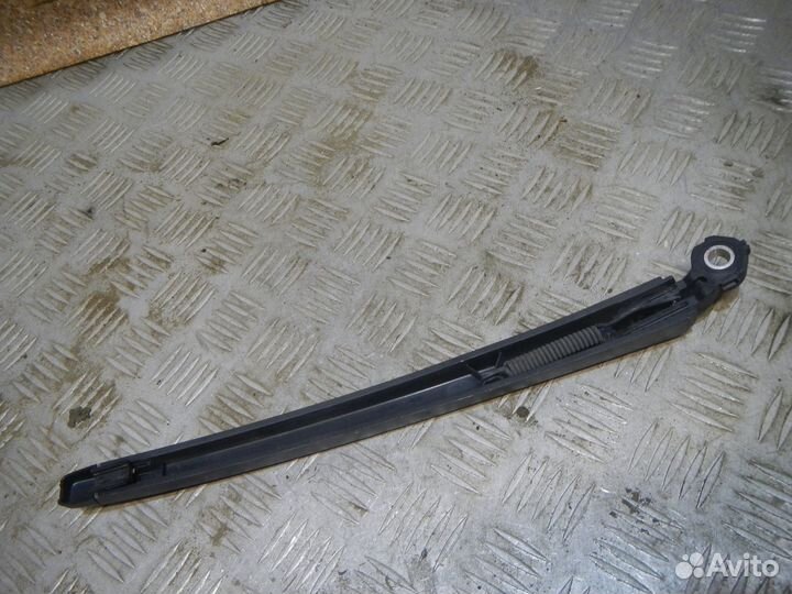 Поводок стеклоочистителя заднего, Skoda (Шкода) -r