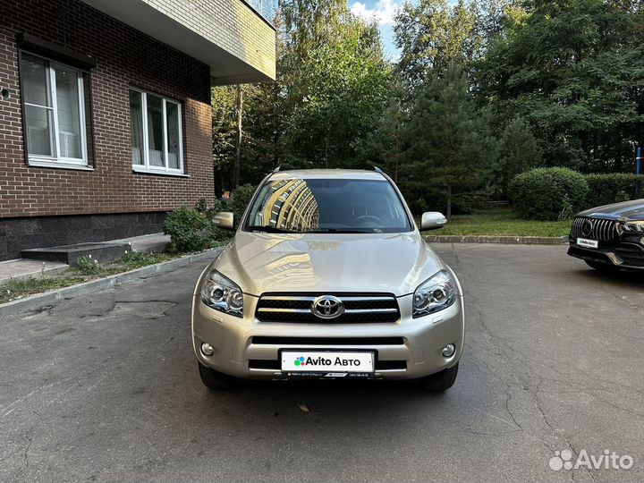 Toyota RAV4 2.4 AT, 2008, 32 800 км