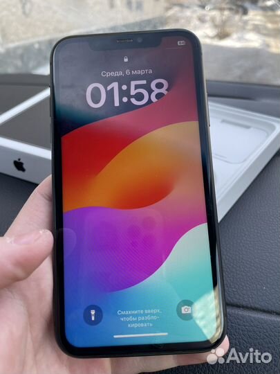 iPhone 11, 64 ГБ