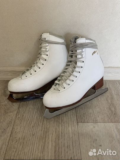 Коньки кожаные Graf ice 35