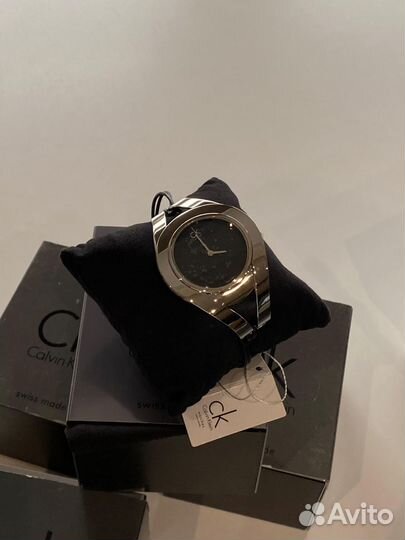 Calvin klein. Часы женские