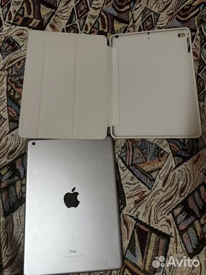 iPad (6-го поколения)