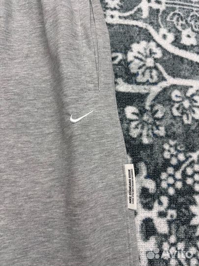 Спортивные штаны nike