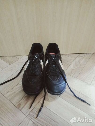 Футбольные бутсы 36 размер