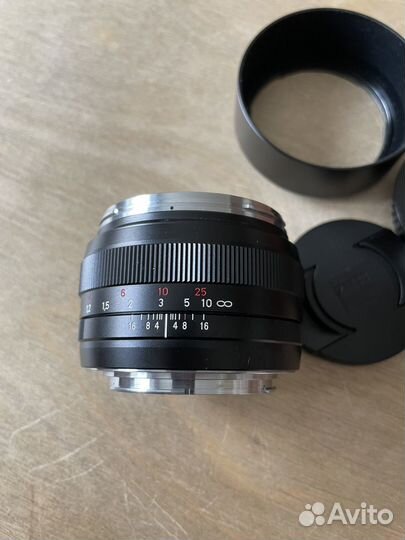 Объектив Carl Zeiss Planar 50mm f1.4 ZE Canon