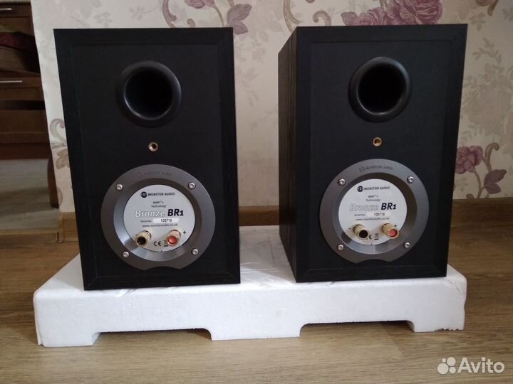 Kолонки Monitor Audio BR 1 (Англия)
