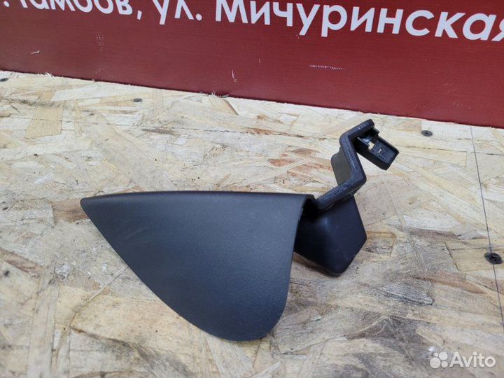 Накладка торпедо левая Nissan Terrano