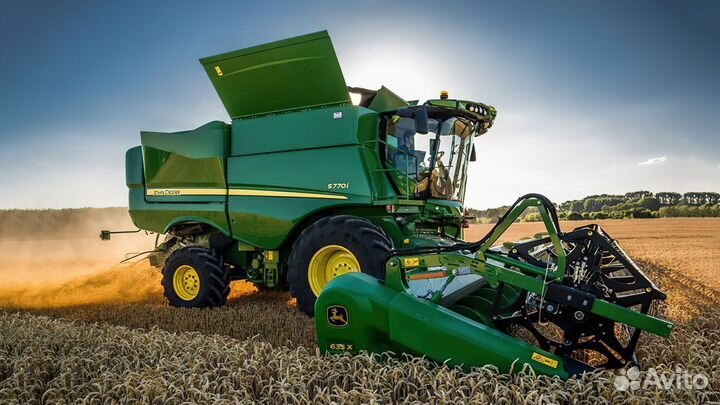 Шнек № AXE18077 комбайна John Deere