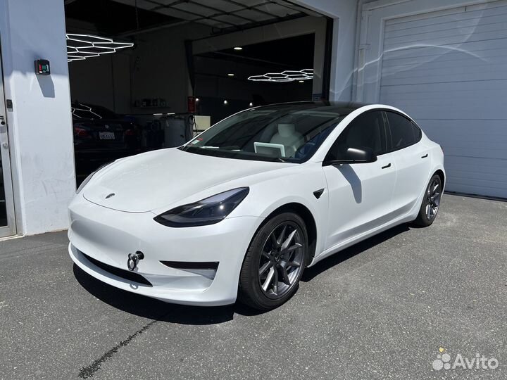 Оригинальные запчасти на Tesla Model 3 2017