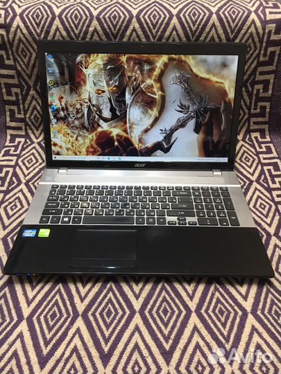Большой 17.3, intel i5, ssd 256, nvidia 710m 8gb