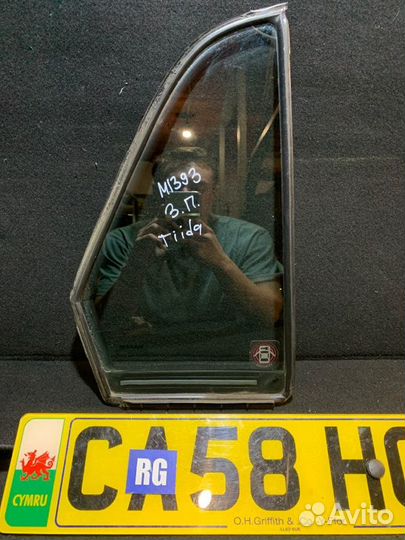 Стекло глухое заднее правое Nissan Tiida HR16DE