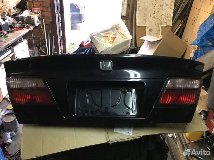Крышка багажника Хонда Аккорд CF4