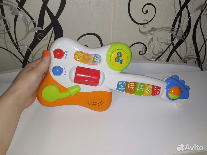 Детские игрушки - гитара