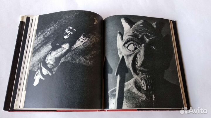 Альбом музей чертей