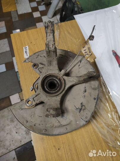 Кулак поворотный правый Honda Civic 5D 2006-2012