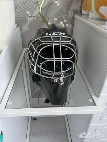 Шлем хоккейного вратаря