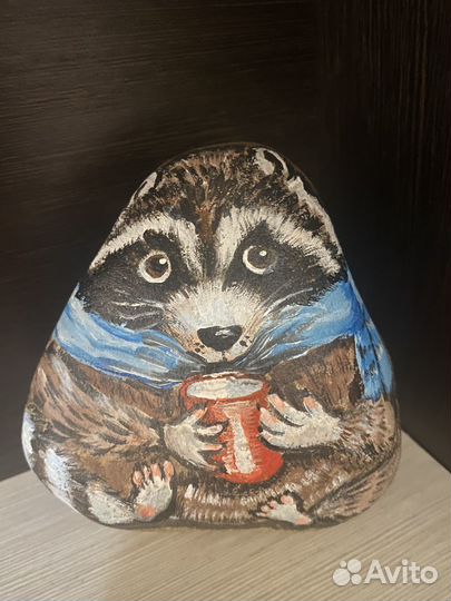 Енот в камне