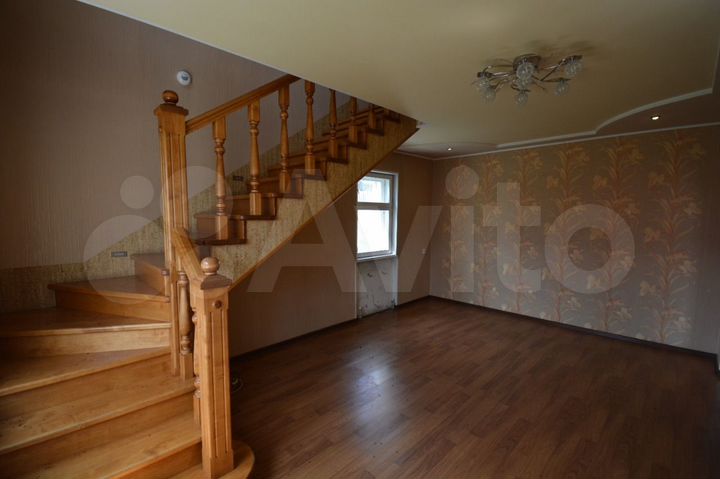 Дом 121,8 м² на участке 16 сот.