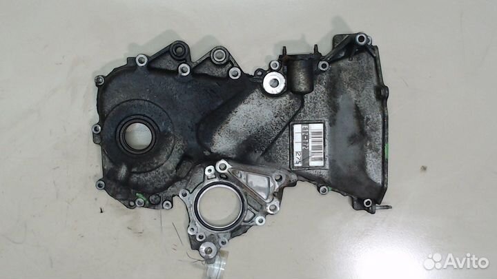 Крышка передняя двс Toyota Avensis 2, 2003