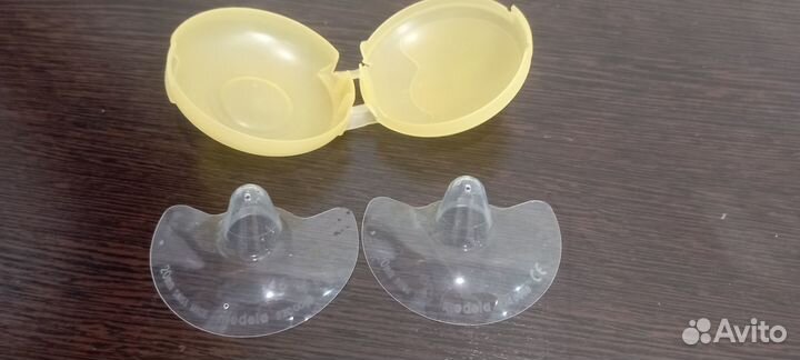 Накладки на грудь medela