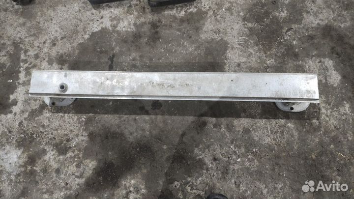 Усилитель заднего бампера Peugeot 308