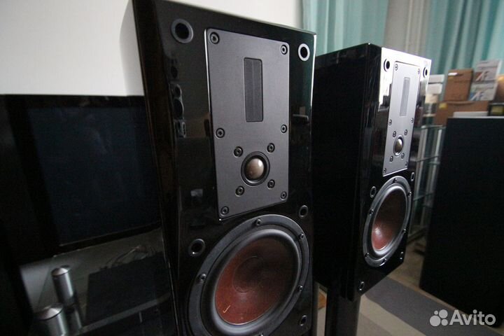 Акустика Dali helicon 300 black gloss / обмен