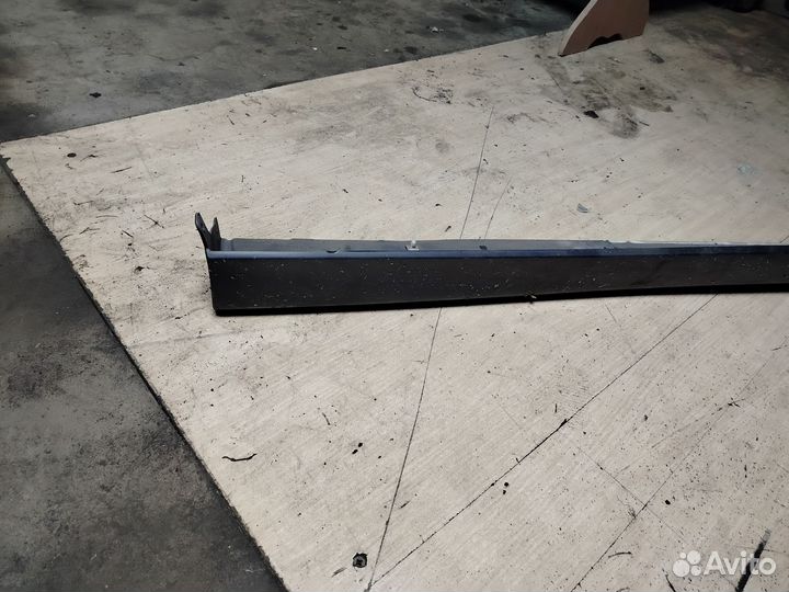 Накладка порога левая Lancer 9