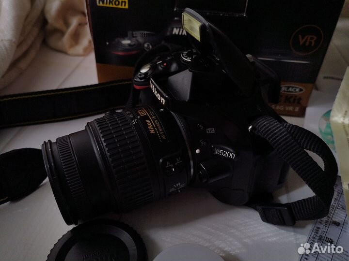 Продам Nikon D5200 с объективом 18-55mm